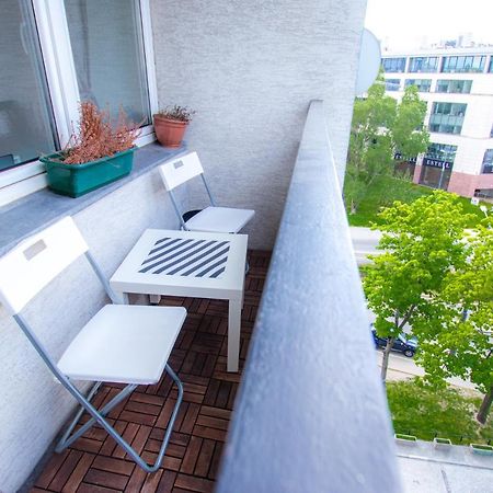 Appartamento Amazing View And Great Location. Ratusz Arsenal. Varsavia Esterno foto